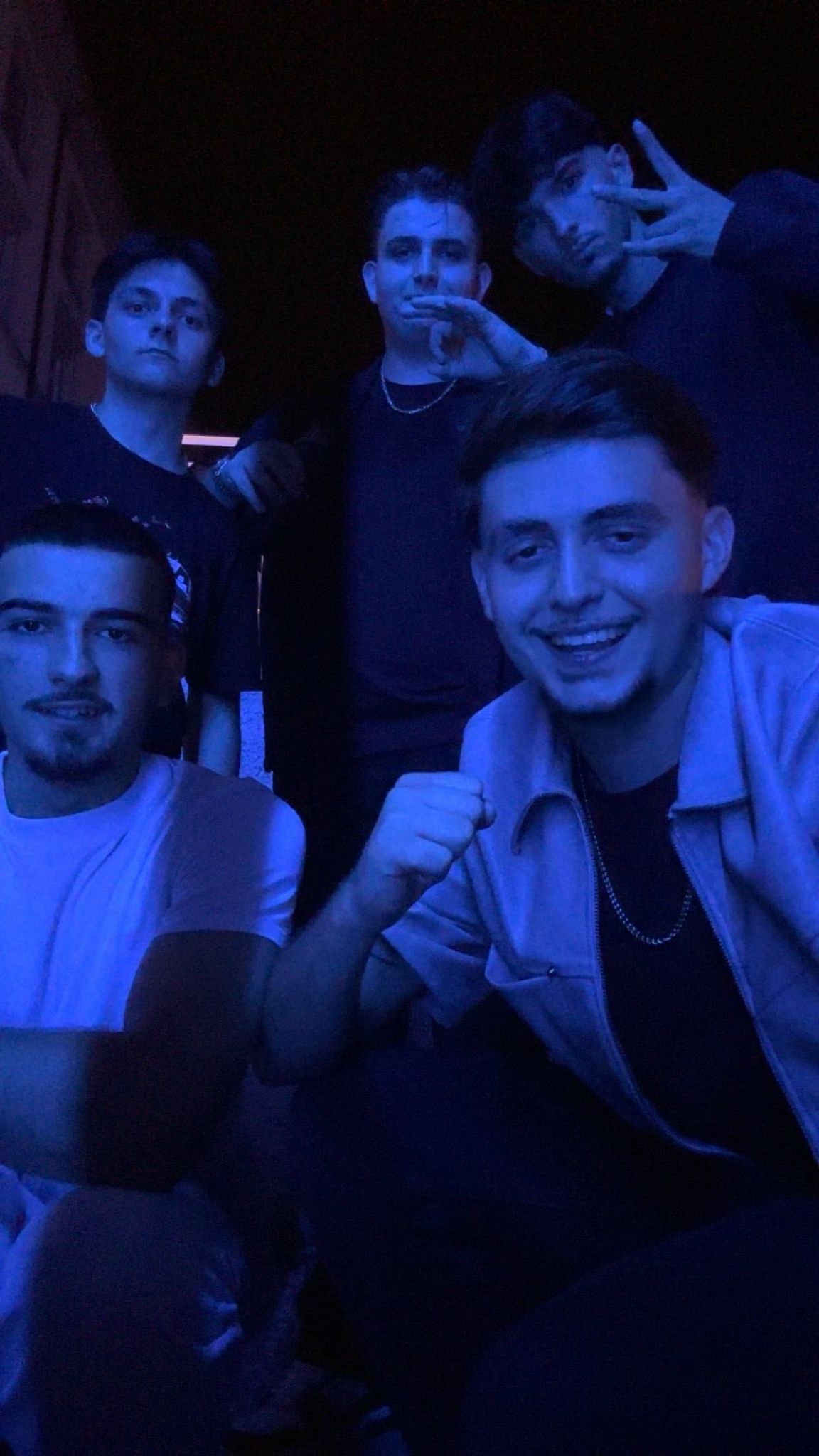  Crew Moment 6